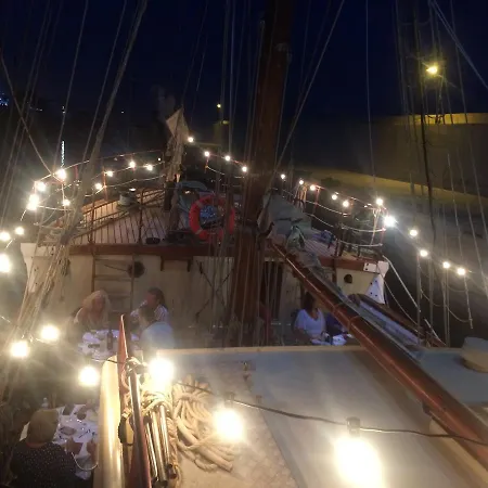 Tall Ship *